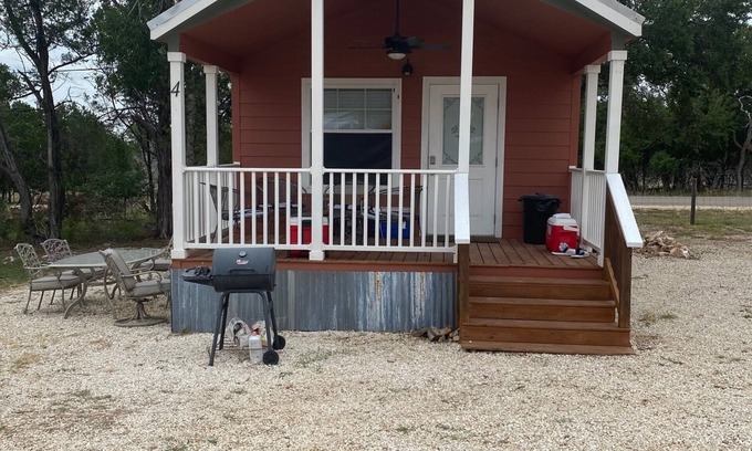 New Braunfels Cottage | Royal Gate Retreat Unit 4