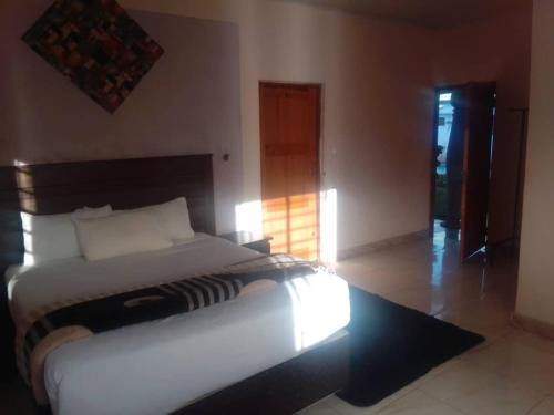 Livingstone House | Royal olimpia