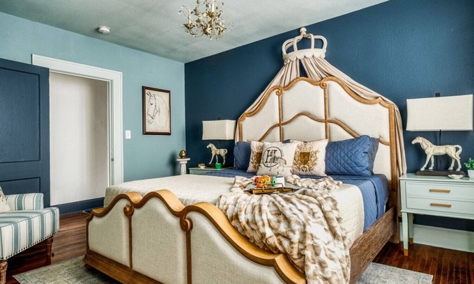 Wesley Heights House | Royal Treatment as Featured in Charlotte Magazine
