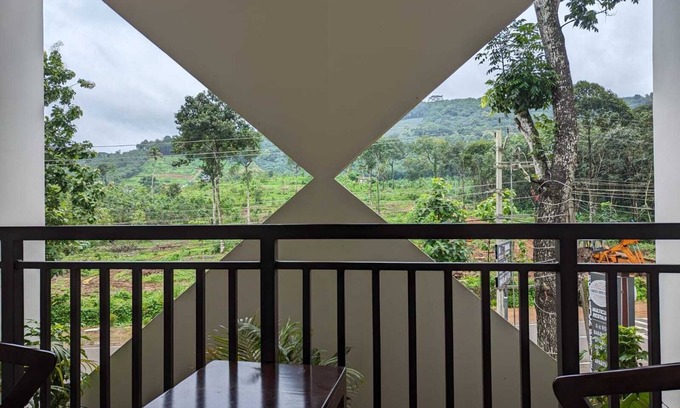 Kanjirappally Hotel | Royalton Residency