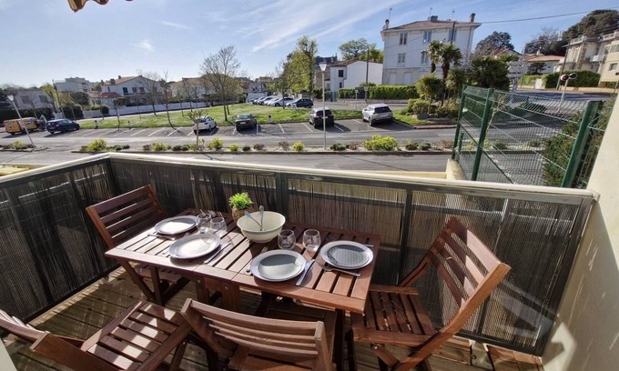 Pontaillac Apartment | Royan - A TRULY CHARMING GEM for this APARTMENT with a soothing ambiance - WIFI
