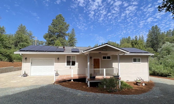 Colfax House | Rural home wheelchair accessible, pet friendly close to River & lake & I-80.