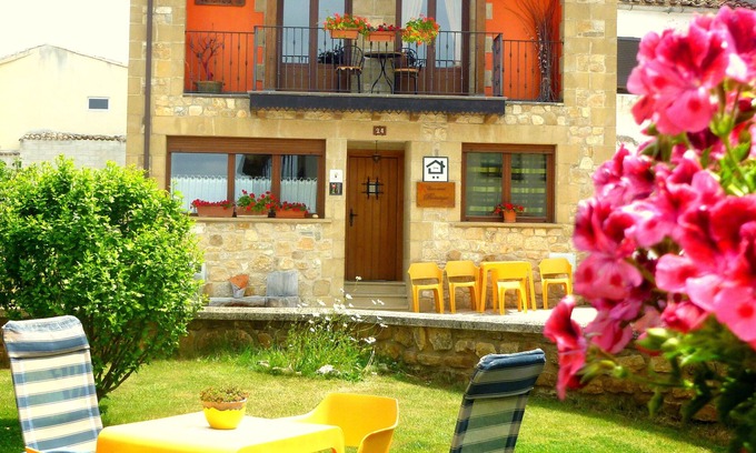 Galdeano Villa | Rural house in Navarra for children and dogs for 8-10 people