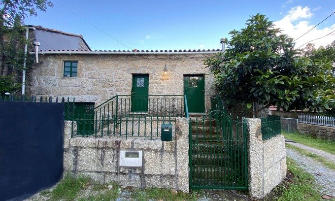Gondoriz Cottage | Rural House Near Gerês Natural Park - Casa Araujo de Sousa