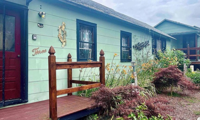 Beach Lake House | Rustic Cabin #3 on Private Lake!