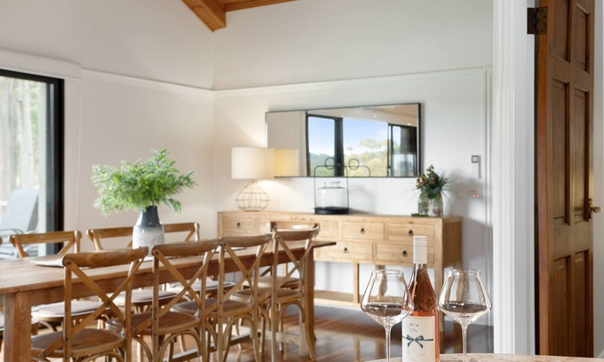 Pokolbin House | Rustic charm amongst the vines in Pokolbin