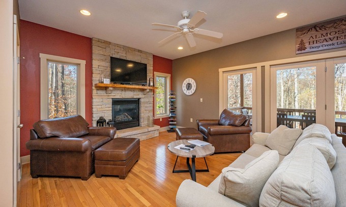 Thayerville House | Rustic Charm Near Lake & Wisp Resort w/Hot Tub