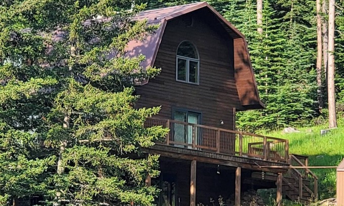Deadwood Cabin | Rustic Creek Cabin - 3+ Acres - Whitewood Creek - Mickelson Trail - Terry Peak!