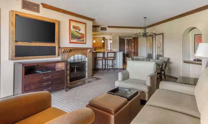 West Sedona Resort | Rustic elegance in charming Sedona with WiFi, fitness room, full kitchen