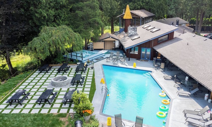 Langley Other | Rustic Family Farm House with Pool River, Sauna & More