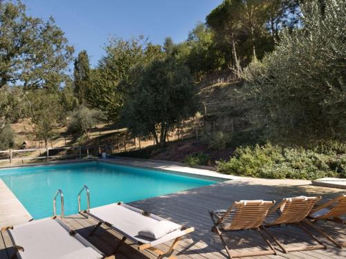 Montecastello House | Rustic holiday home in Pontedera with shared pool