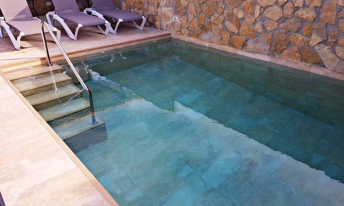 Conil de la Frontera Cottage | Rustic house with pool