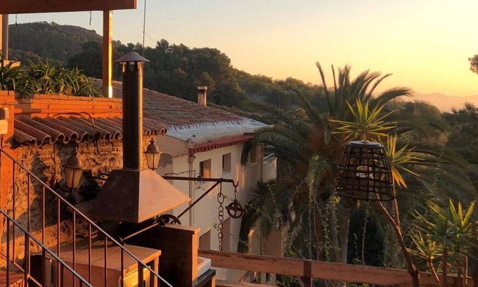 Almoster Cottage | Rustic house in Baix Camp. Views of the Costa Dorada