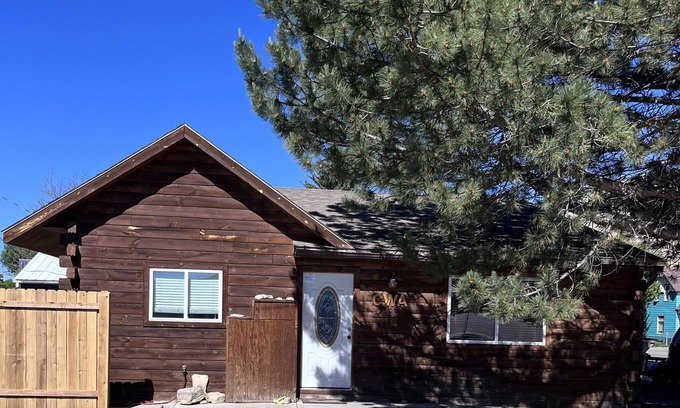 Meeker House | Rustic on Main St.