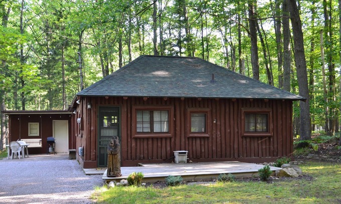 Higgins Lake Cabin | Rustic Up North Cabin very close to Higgins Lake