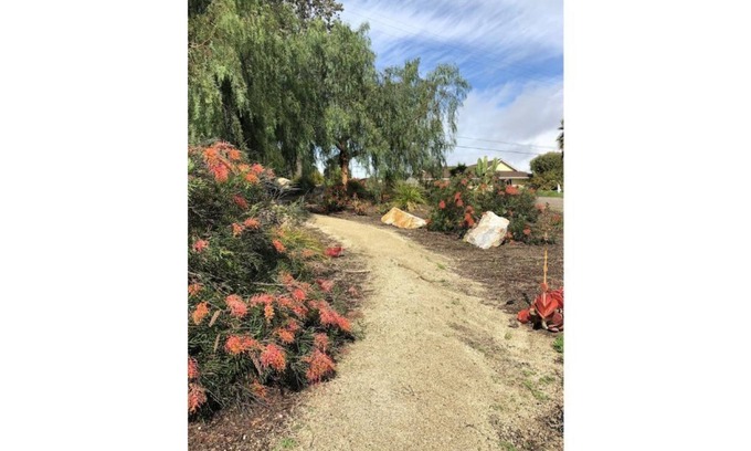 Fire Mountain House | RV with a view, private/1 mile to beautiful beach