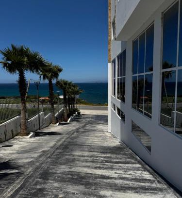 Ksar es Seghir Apartment | Séjour Bab Diki