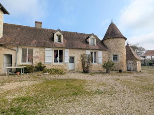 Scoury House | Séjour Nature Confortable à Arpheuilles avec Parking - FR-1-591-728