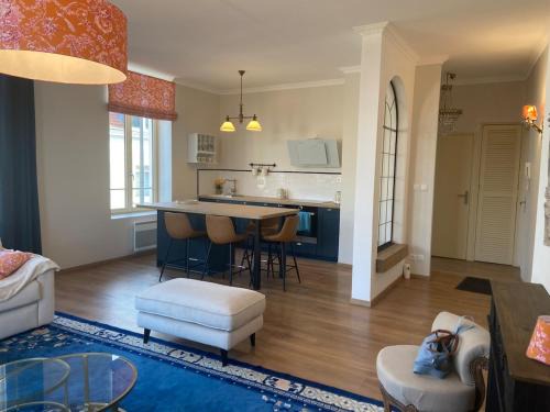 Calais Apartment | Séjour Royal au Coeur de Calais