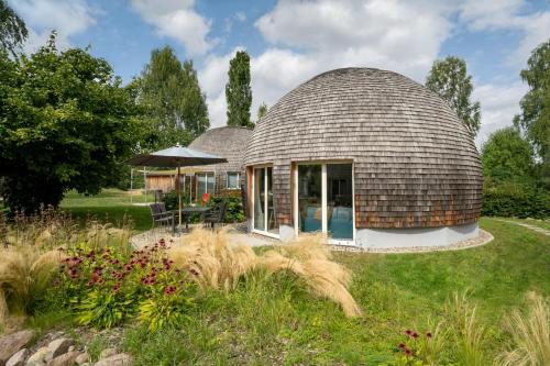 Muritz House | Südkugel - Kugelhaus in ökologischer Bauweise am Tollensesee