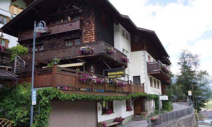 Sankt Anton am Arlberg Apartment | S'Gmiatlich #1 - Apartpension Schollberg