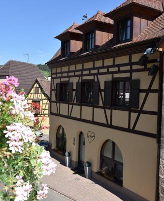 Bergheim Apartment | S'Harzala Taupe