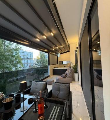 Kerameikos Apartment | S&P-elegant suite with jacuzzi