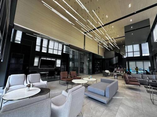 Phra Khanong Apartment | S87-7052 BTS Onnut High Floor Gym Swim Good View