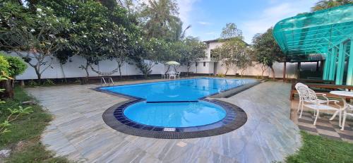 Debarawewa Hotel | Safari Eye Hotel - Thissa
