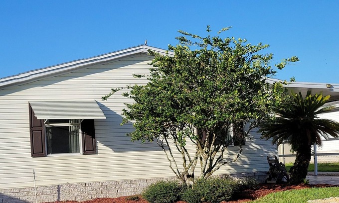 Fussels Corner House | Safe 55+ Golf community with many amenities. Close to work, shopping and dining