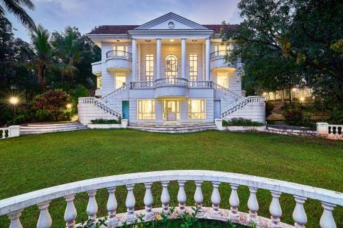 Khattalwada Villa | SaffronStays Ivory Chest