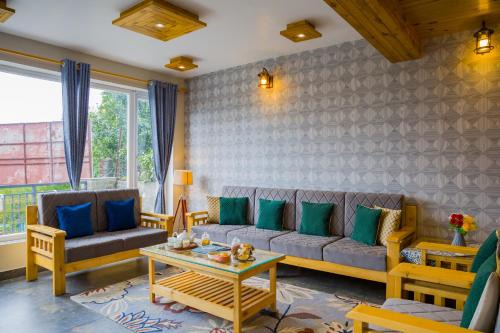 Kaul Villa | SaffronStays The Mountain Escape