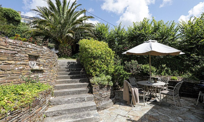 St. Mawes Cottage | Sail Loft - a real gem of a property set in the heart of St Mawes but in a quiet position!