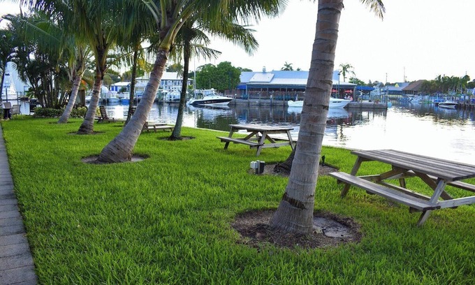 Stuart Apartment | Sailfish Suites 2 - pet friendly & waterfront!