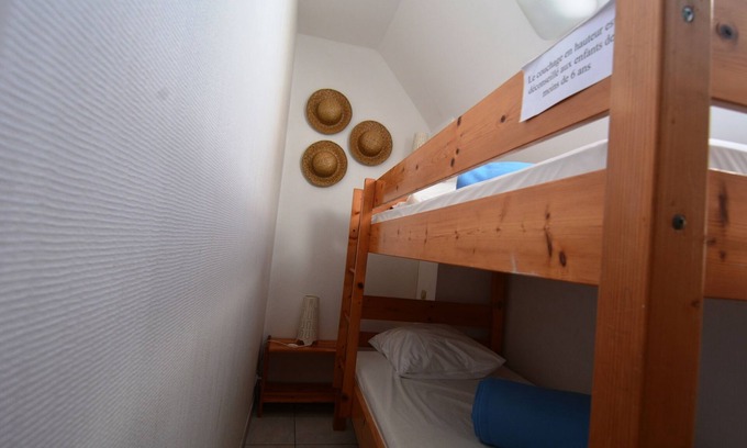 Dinard Apartment | Saint-Lunaire apartment near shopping beaches