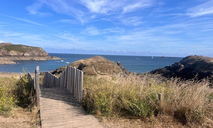 Rotheneuf-Le Pont Apartment | Saint Malo /Rotheneuf - Apartment with balcony sea view - 4 pers - 2 bedrooms