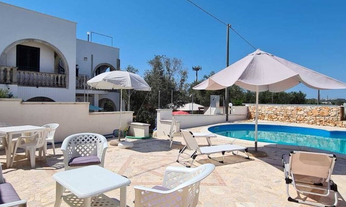 Tiggiano Apartment | Salentiggiano Villa Ulivo With Swimming Pool: YELLOW TWO-ROOM APARTMENT 2/4 beds