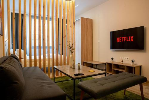 Thessaloniki City Centre Apartment | Salonica forest inn- One