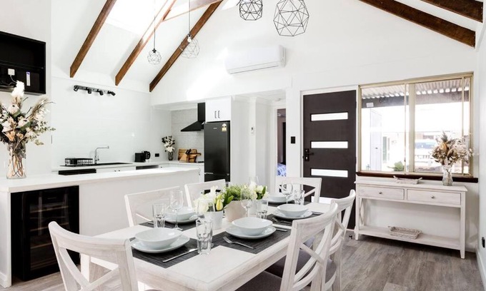 Margaret River House | Salt & Pepper; Beautiful Town House in Margs!
