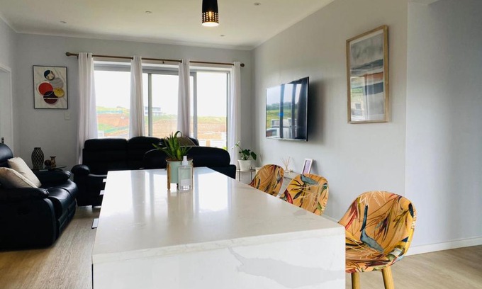 Sheffield Beach Apartment | Salt Rock luxury coastal estate Aura