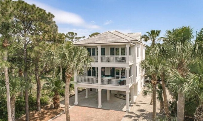 Plantation House | Saltwater & Sunsets - Private Pool, Tennis Court, Pet Friendly!