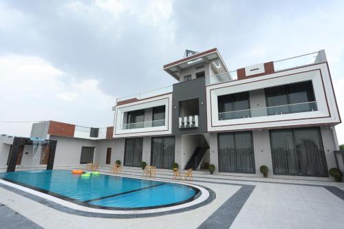 Mehidpur Hotel | Samyukta Resort