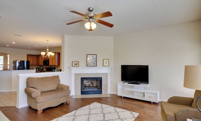 Wetmore House | San Antonio Getaway w/Deck, Fenced-In Yard!