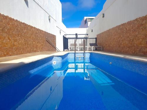 Los Silos House | San Clemente with Pool & Wi-fi