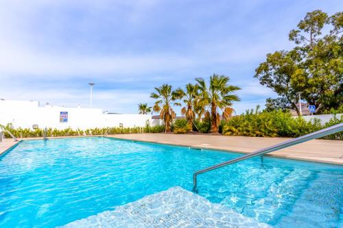 San Jose Apartment | San José Suites 3 Hab, Piscina, solárium y WiFi