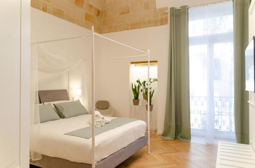 Brindisi Histotic Center Apartment | "San Lorenzo Luxury Apartment" - Jacuzzi & Historic Center