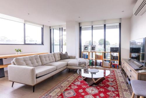 Abbotsford Apartment | Sanctuary-Effortless City Escape
