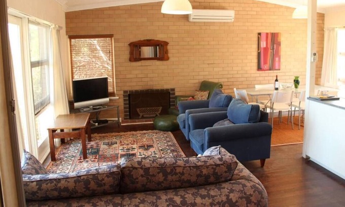 Guilderton House | Sand n Sun Beach House