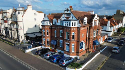 Cromer House | Sandcliff Guest House