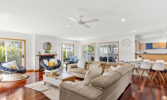 Callala Beach House | Sandlewood Breeze - Pet Friendly - Community Pool